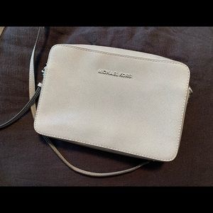 Square Crossbody Micheal Kors Bag